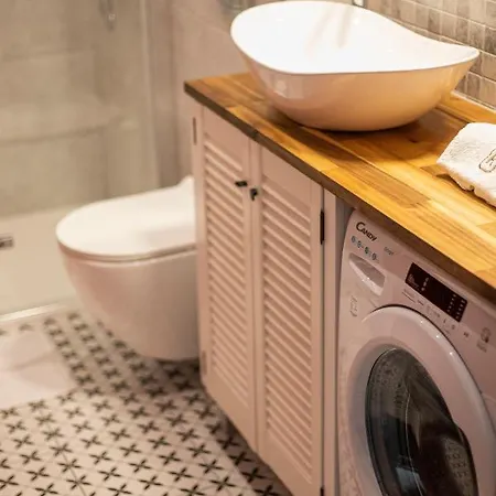 Lägenhet Rozana 21 Poznań